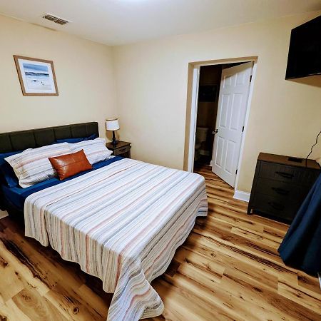 Charming & Cozy Lagoon Retreat - Steps From River - Parking Titusville Luaran gambar